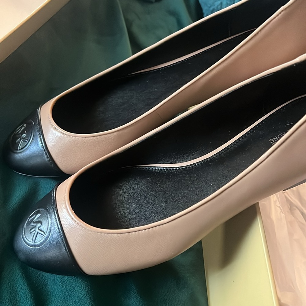Michael Kors Flats leather beige and black - Picture 6 of 12